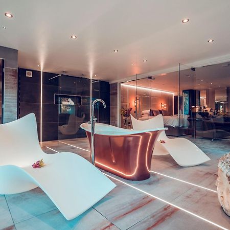 Aphrodites Group - Luxury Hot Tub Suites In Central Lake District! Bowness-on-Windermere Dış mekan fotoğraf