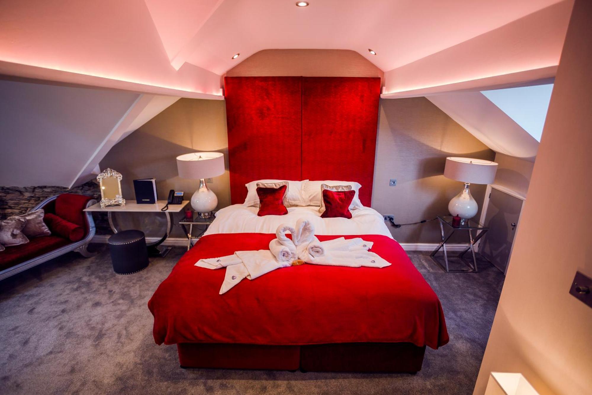 Aphrodites Group - Luxury Hot Tub Suites In Central Lake District! Bowness-on-Windermere Dış mekan fotoğraf